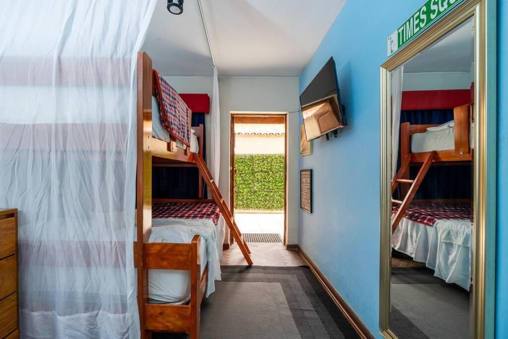 Britanico En Miraflores & Primer Piso, 3 * Lima
